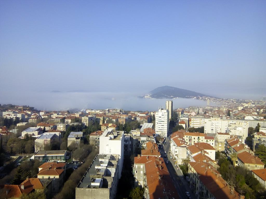 Penthouse Ema Leilighet *